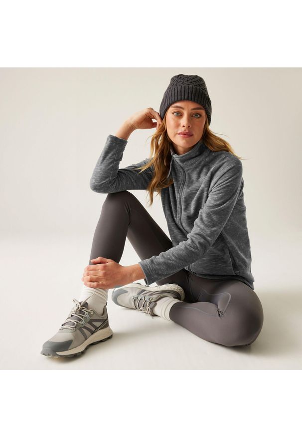 Regatta - Polar damski rozsuwany Mayse. Kolor: szary. Materiał: polar. Długość rękawa: raglanowy rękaw. Wzór: melanż. Sport: turystyka piesza