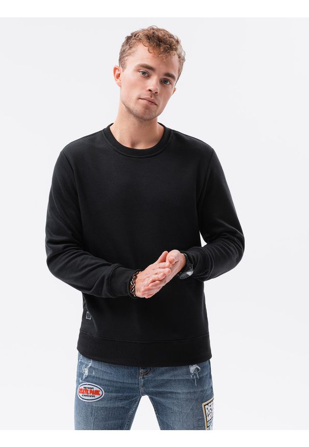 Czarna bluza Ombre Clothing klasyczna, bez kaptura, na co dzień