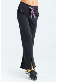 Armani Exchange - Spodnie dresowe ARMANI EXCHANGE. Materiał: dresówka. Wzór: nadruk #1
