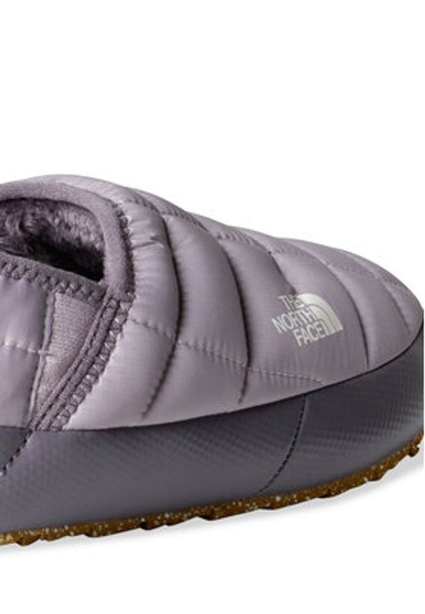 The North Face Kapcie W Thermoball Traction Mule V NF0A3V1H8ON1 Szary. Kolor: szary. Materiał: materiał