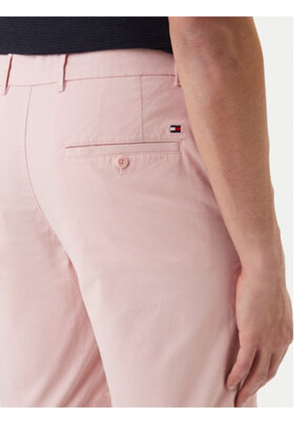 TOMMY HILFIGER - Tommy Hilfiger Szorty materiałowe Denton 9.5 MW0MW42351 Różowy Slim Fit. Kolor: różowy. Materiał: bawełna