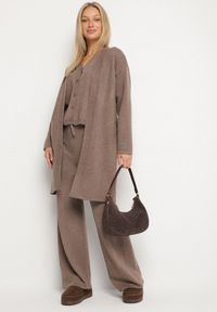 Born2be - Brązowy Dzianinowy Komplet z Wełną Kamizelka Długi Kardigan i Spodnie Otizela. Kolekcja: plus size. Kolor: brązowy. Materiał: wełna, dzianina #7