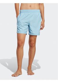 Adidas - adidas Szorty kąpielowe Originals Essentials Solid Swim Shorts HT4413 Niebieski Regular Fit. Kolor: niebieski. Materiał: syntetyk