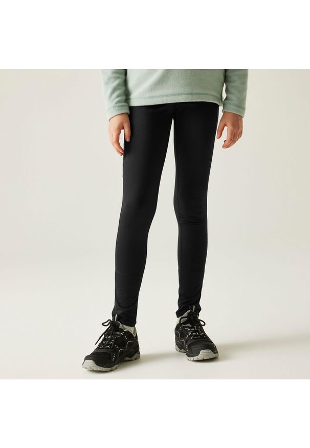Regatta - Legginsy turystyczne dziecięce Barlia Winter. Okazja: na uczelnię. Kolor: czarny. Materiał: materiał. Styl: sportowy