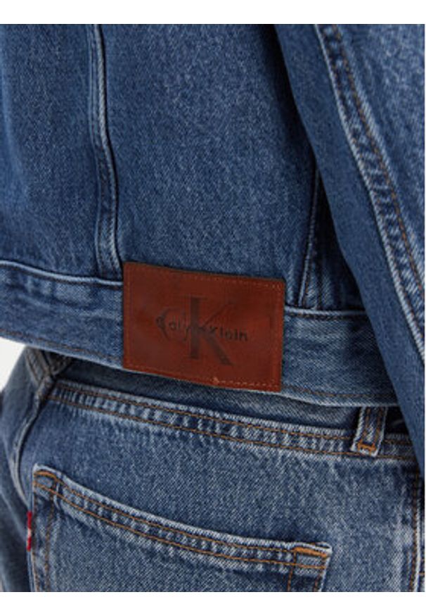 Calvin Klein Jeans Kurtka jeansowa 90s LV047E629G Niebieski Regular Fit. Kolor: niebieski. Materiał: bawełna