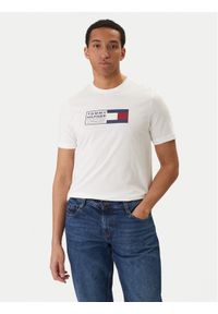 TOMMY HILFIGER - Tommy Hilfiger T-Shirt Brand Love Box MW0MW42366 Biały Regular Fit. Kolor: biały. Materiał: bawełna #1