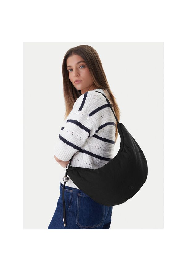 Torebka Calvin Klein. Kolor: czarny