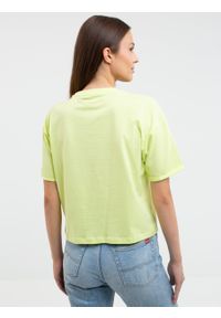 Big-Star - Koszulka damska Laila 201. Kolor: żółty. Materiał: jeans. Długość rękawa: krótki rękaw. Długość: krótkie. Wzór: aplikacja, nadruk. Sezon: lato. Styl: elegancki #4