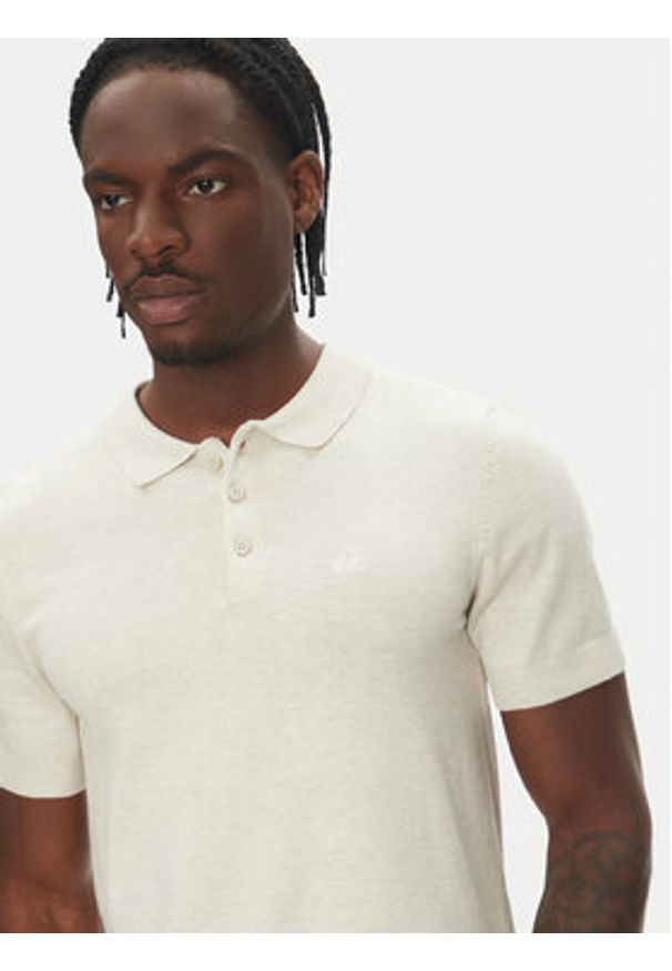 Lindbergh Polo 30-800159 Beżowy Slim Fit. Typ kołnierza: polo. Kolor: beżowy. Materiał: wiskoza