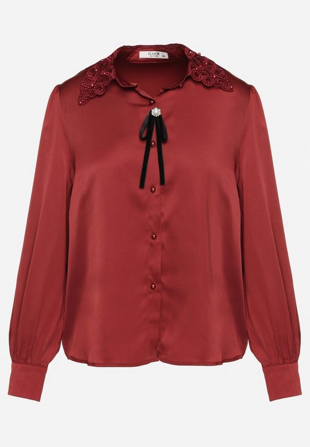 Born2be - Bordowa Koszula z Bufiastymi Rękawami Ozdobnym Kołnierzykiem i Broszką Gonadria. Okazja: na spotkanie biznesowe, na co dzień. Kolor: czerwony. Materiał: jeans. Styl: elegancki, casual, biznesowy