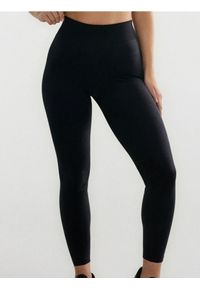 Sinsay - Legginsy push up effect Gym Hard - czarny. Kolor: czarny #1