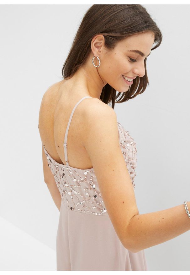 bonprix - Sukienka na ramiączkach z cekinami. Kolor: różowy. Materiał: tiul. Długość rękawa: na ramiączkach. Wzór: aplikacja. Styl: wizytowy. Długość: maxi