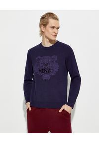 Kenzo - KENZO - Fioletowy sweter z tyrgysem. Kolor: niebieski. Materiał: bawełna, wełna. Długość rękawa: długi rękaw. Długość: długie. Wzór: haft
