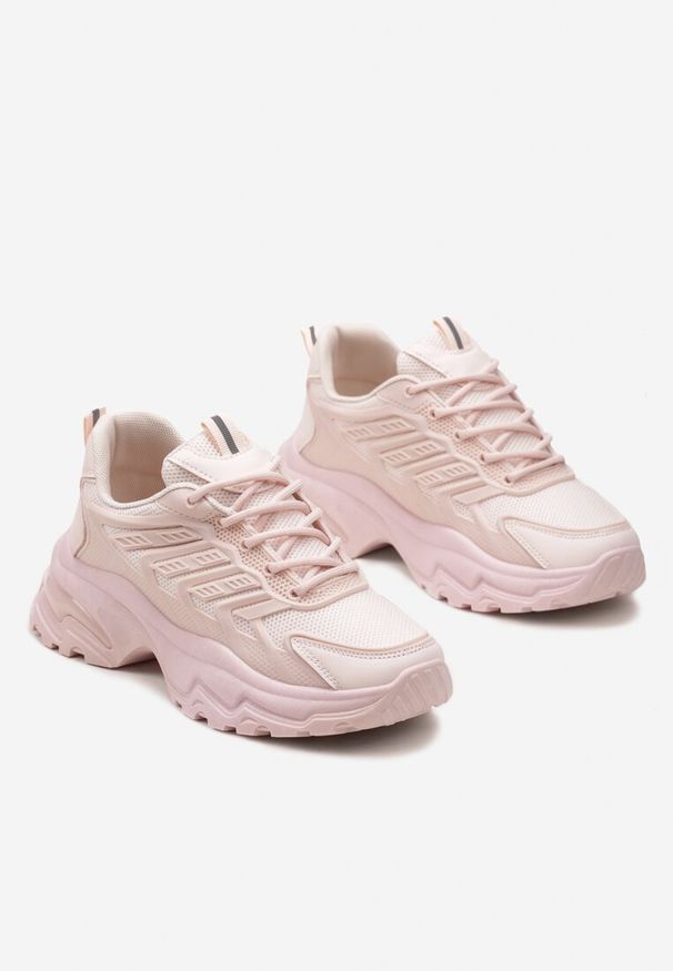 Born2be - Różowe Sneakersy na Grubej Nieregularnej Podeszwie z Przeszyciami Hatila. Kolor: różowy