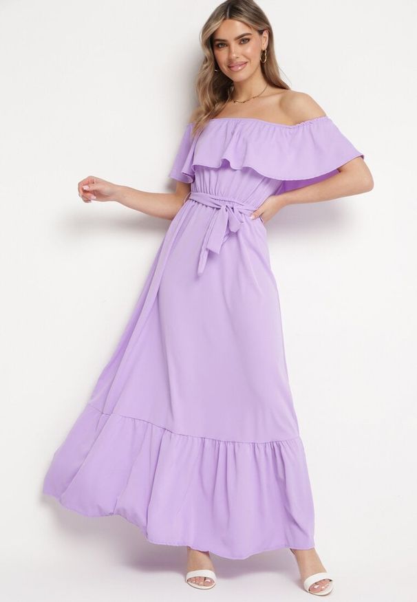 Born2be - Fioletowa Sukienka o Rozkloszowanym Fasonie z Hiszpańskim Dekoltem i Materiałowym Paskiem Nacara. Okazja: na co dzień. Kolor: fioletowy. Materiał: materiał. Długość rękawa: krótki rękaw. Sezon: lato. Typ sukienki: proste. Styl: casual