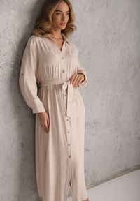 Renee - Jasnobeżowa Koszulowa Sukienka Utility z Bawełny z Wiązanym Paskiem w Talii Retona. Okazja: na co dzień. Kolor: beżowy. Materiał: bawełna. Sezon: lato. Typ sukienki: koszulowe. Styl: boho, glamour, casual #1