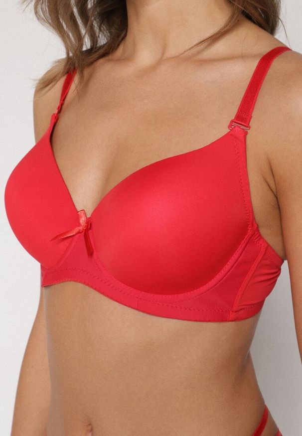 Renee - Czerwony Gładki Biustonosz o Klasycznym Fasonie Zdobiony Kokardką Caloris. Kolor: czerwony. Wzór: aplikacja, gładki