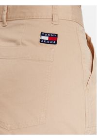 Tommy Jeans Szorty materiałowe DW0DW15588 Beżowy Regular Fit. Kolor: beżowy. Materiał: bawełna