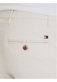 TOMMY HILFIGER - Tommy Hilfiger Chinosy Denton MW0MW41923 Écru Straight Fit. Kolor: kremowy. Materiał: bawełna #5