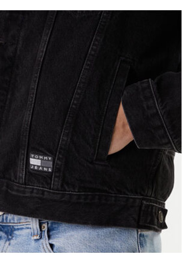Tommy Jeans Kurtka jeansowa Ryan DM0DM22670 Czarny Regular Fit. Kolor: czarny. Materiał: syntetyk