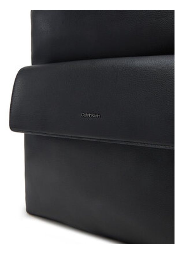 Calvin Klein Plecak Modern Business Squared Bp K50K512960 Czarny. Kolor: czarny. Materiał: skóra