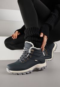 Born2be - Granatowe Sznurowane Traperki na Płaskiej Podeszwie Wyścielone Futerkiem Magsira. Okazja: na co dzień. Kolor: niebieski. Materiał: futro. Obcas: na płaskiej podeszwie. Styl: casual #2