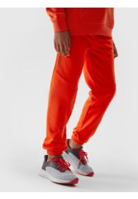 4f - Spodnie dresowe joggery chłopięce. Kolor: pomarańczowy. Materiał: dresówka. Wzór: napisy #2