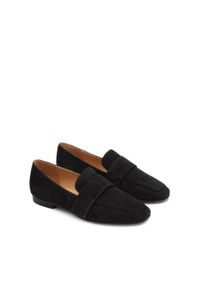 Kazar - Wsuwane czarne półbuty z zamszu. Okazja: na co dzień. Zapięcie: bez zapięcia. Kolor: czarny. Materiał: zamsz. Szerokość cholewki: normalna. Obcas: na obcasie. Styl: casual, klasyczny. Wysokość obcasa: niski #2