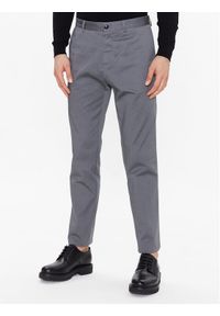 Sisley Chinosy 4JLESF023 Szary Slim Fit. Kolor: szary. Materiał: bawełna