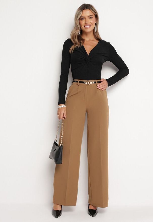Born2be - Jasnobrązowe Spodnie z Prostymi Nogawkami z Wysokim Stanem Cielito. Okazja: na spotkanie biznesowe. Stan: podwyższony. Kolor: brązowy. Wzór: kolorowy. Styl: biznesowy, klasyczny