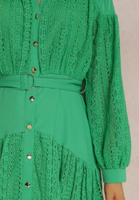 Renee - Zielona Sukienka Damiope. Kolor: zielony. Materiał: materiał, tkanina, koronka. Długość rękawa: długi rękaw. Wzór: ażurowy, jednolity, koronka, gładki. Długość: mini #4