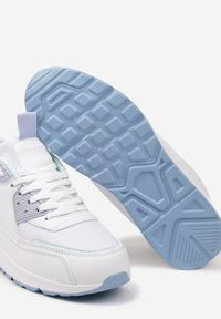 Born2be - Biało-Fioletowe Sneakersy z Podeszwą Typu Air z Ekoskóry Sznurowane Ozarae. Nosek buta: okrągły. Zapięcie: sznurówki. Kolor: biały. Materiał: materiał. Obcas: na obcasie. Wysokość obcasa: niski