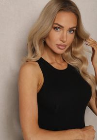 Renee - Czarny Prążkowany Top z Okrągłym Dekoltem Nasanine. Kolor: czarny. Materiał: prążkowany #3