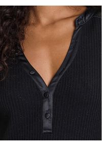 Guess Sweter W5BP15 K1162 Czarny Regular Fit. Kolor: czarny. Materiał: syntetyk #5
