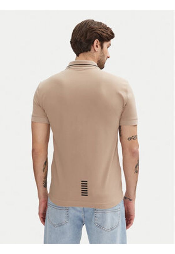 EA7 Emporio Armani Polo 8NPF16 PJVUZ U6155 Beżowy Slim Fit. Typ kołnierza: polo. Kolor: beżowy. Materiał: bawełna