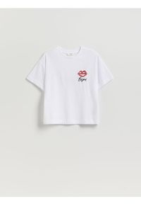 Reserved - T-shirt z aplikacją - biały. Kolor: biały. Materiał: bawełna, dzianina. Wzór: aplikacja. Styl: klasyczny