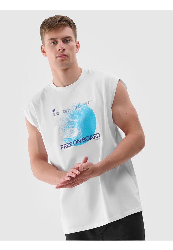 4f - 4F Tank top oversize z nadrukiem męski - biały XL. Kolor: biały. Materiał: dzianina, jersey, bawełna. Długość rękawa: bez rękawów. Wzór: nadruk