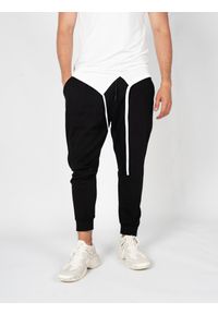 La Haine Inside Us Spodnie | 3M LM090 | Mężczyzna | Czarny. Okazja: na co dzień. Kolor: czarny. Materiał: elastan, wiskoza, poliamid. Styl: casual #2