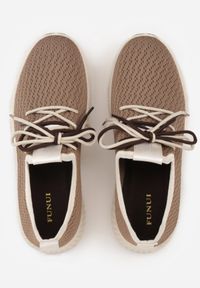 Born2be - Jasnobrązowe Sneakersy z Podwójnym Sznurowaniem Dorielle. Nosek buta: okrągły. Kolor: brązowy. Materiał: materiał. Obcas: na obcasie. Wysokość obcasa: niski #8