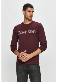 Calvin Klein - Longsleeve. Okazja: na co dzień. Kolor: fioletowy. Materiał: bawełna, dzianina. Wzór: nadruk. Styl: casual #1