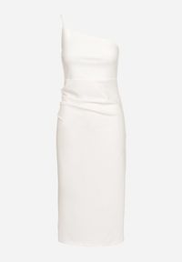 Born2be - Biała Asymetryczna Sukienka Koktajlowa na Ramiączkach z Marszczeniem Cervidia. Kolor: biały. Długość rękawa: na ramiączkach. Wzór: jednolity. Typ sukienki: asymetryczne. Styl: wizytowy #3