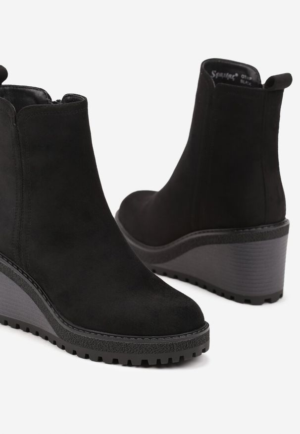 Renee - Czarne Casualowe Botki na Koturnie z Lekkim Ociepleniem Tarlitha. Okazja: na co dzień. Kolor: czarny. Materiał: jeans. Obcas: na koturnie. Styl: casual