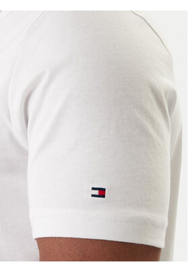 TOMMY HILFIGER - Tommy Hilfiger T-Shirt Brand Love MW0MW41453 Biały Regular Fit. Kolor: biały. Materiał: bawełna