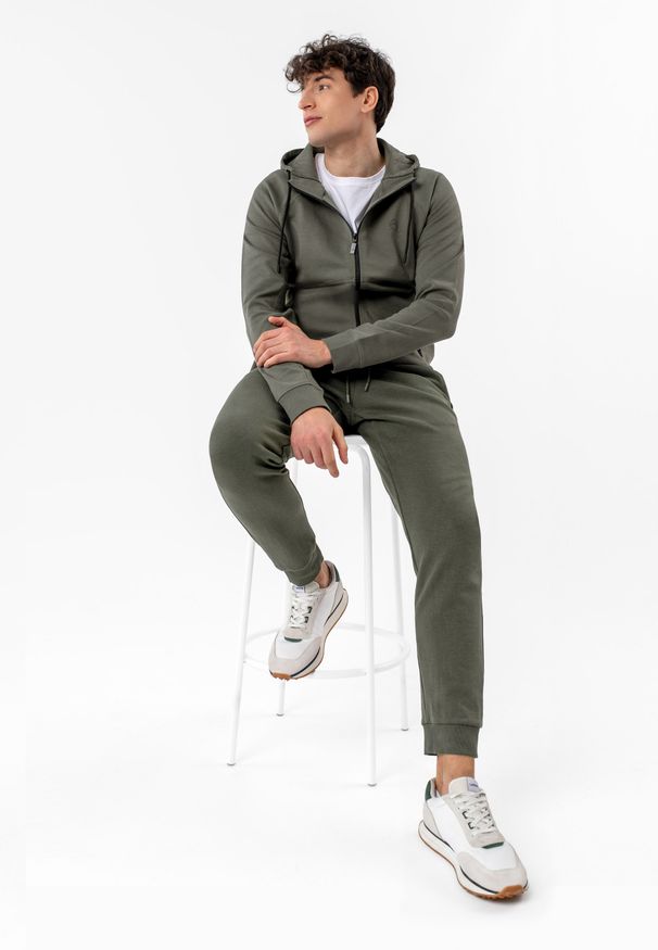 Volcano - Joggery dresowe N-BEN. Kolor: brązowy. Materiał: dresówka. Wzór: gładki, napisy. Sport: fitness