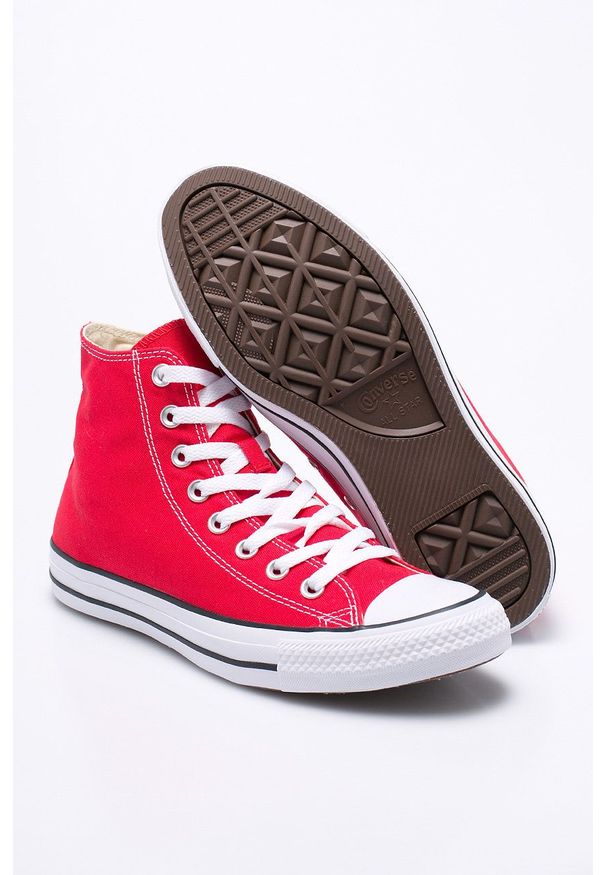 Converse - Trampki. Nosek buta: okrągły. Zapięcie: sznurówki. Kolor: czerwony. Szerokość cholewki: normalna
