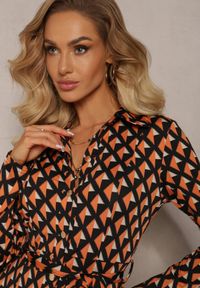 Renee - Pomarańczowo-Czarna Sukienka Koszulowa Rozkloszowana Burrus. Okazja: na imprezę, do pracy, na randkę. Kolor: pomarańczowy. Materiał: dzianina, materiał. Wzór: geometria. Typ sukienki: koszulowe. Styl: elegancki. Długość: midi #3