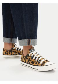 Converse Trampki Chuck Taylor All Star Cow Print A17920C Pomarańczowy. Kolor: brązowy. Materiał: materiał. Wzór: nadruk #1