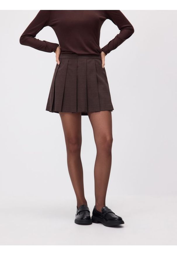 Reserved - Spódnico-szorty w kratę - ciemnobrązowy. Kolor: brązowy. Materiał: tkanina, wiskoza