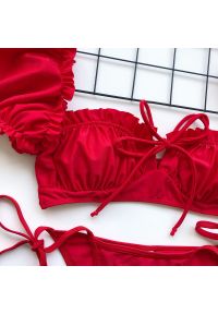 Intica - Bikini z rękawkiem na lato z trwałego materiału Saskia. Kolor: czerwony. Materiał: materiał #11