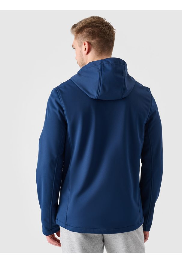 4f - 4F Kurtka softshell wiatroodporna membrana 5 000 męska - granatowa L. Typ kołnierza: kaptur, kołnierzyk stójkowy. Kolor: niebieski. Materiał: softshell. Technologia: Windstopper. Sezon: zima. Sport: wspinaczka